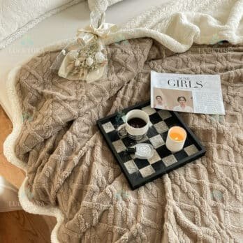 93e3272a79e4293e8d1595bf7d3b018