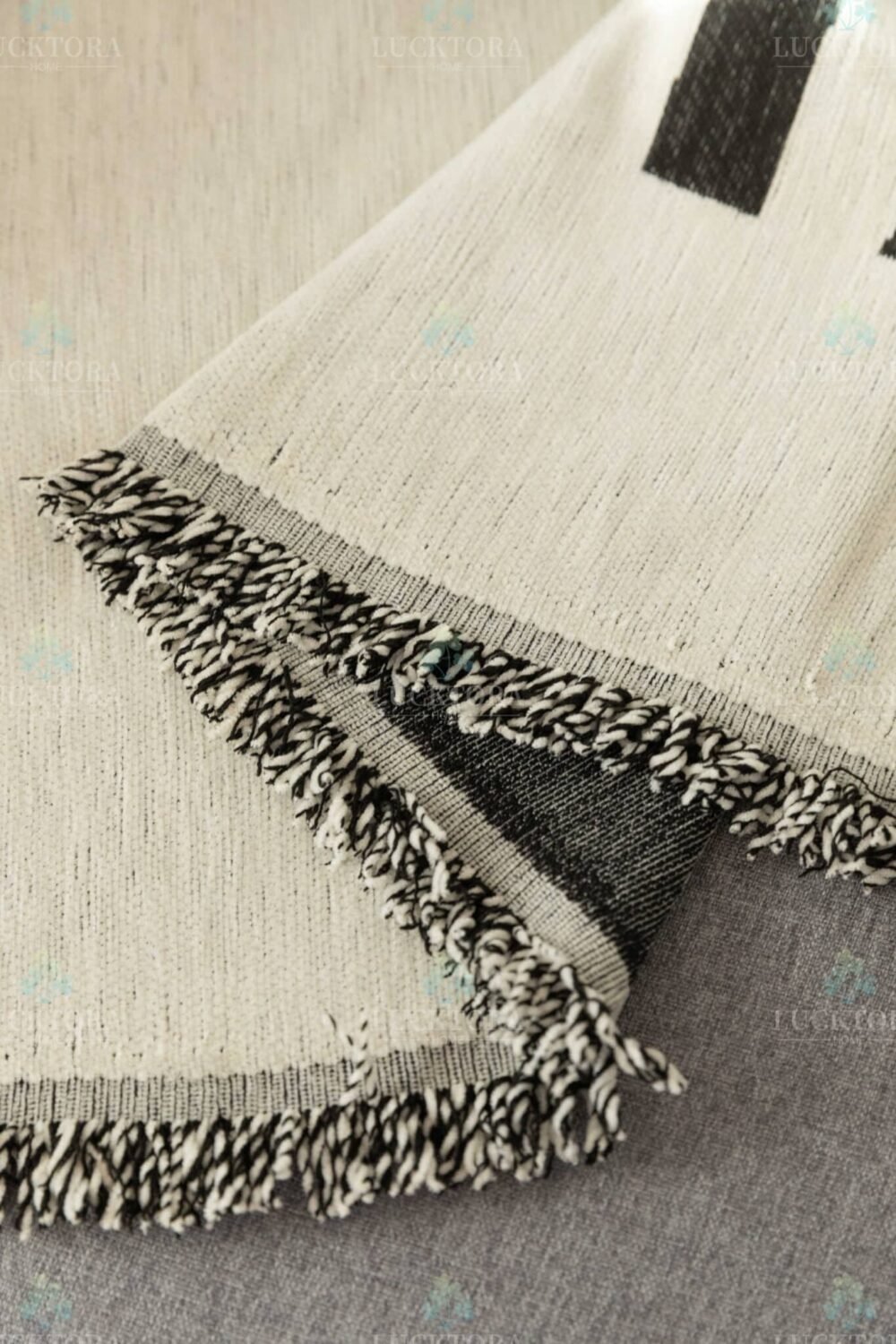C5-12 Ριχτάρι Chenille Με Κρόσια-180Χ320CM -Μαύρο - Image 6