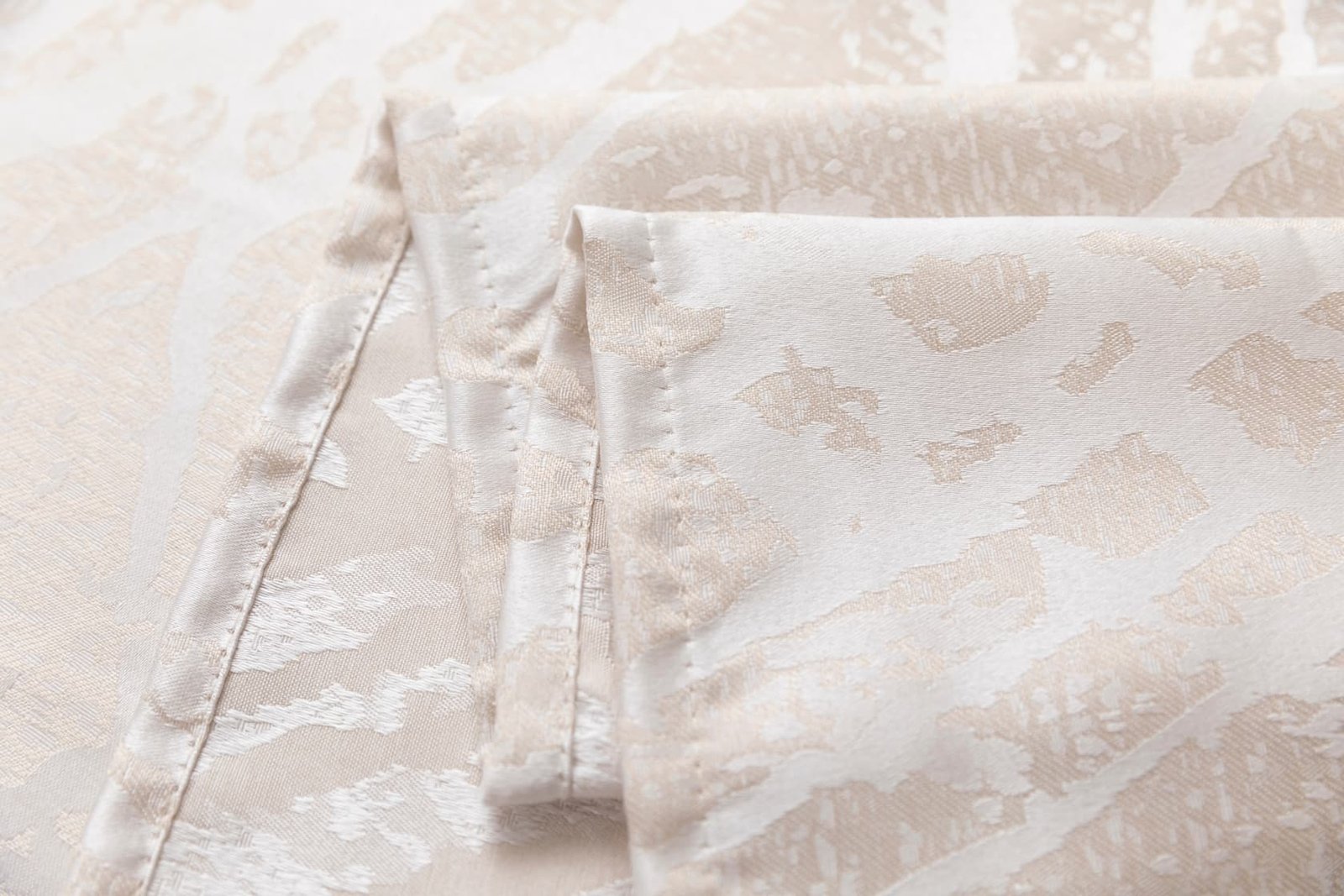 LUCKTORA-CURTAIN-6022 (15)