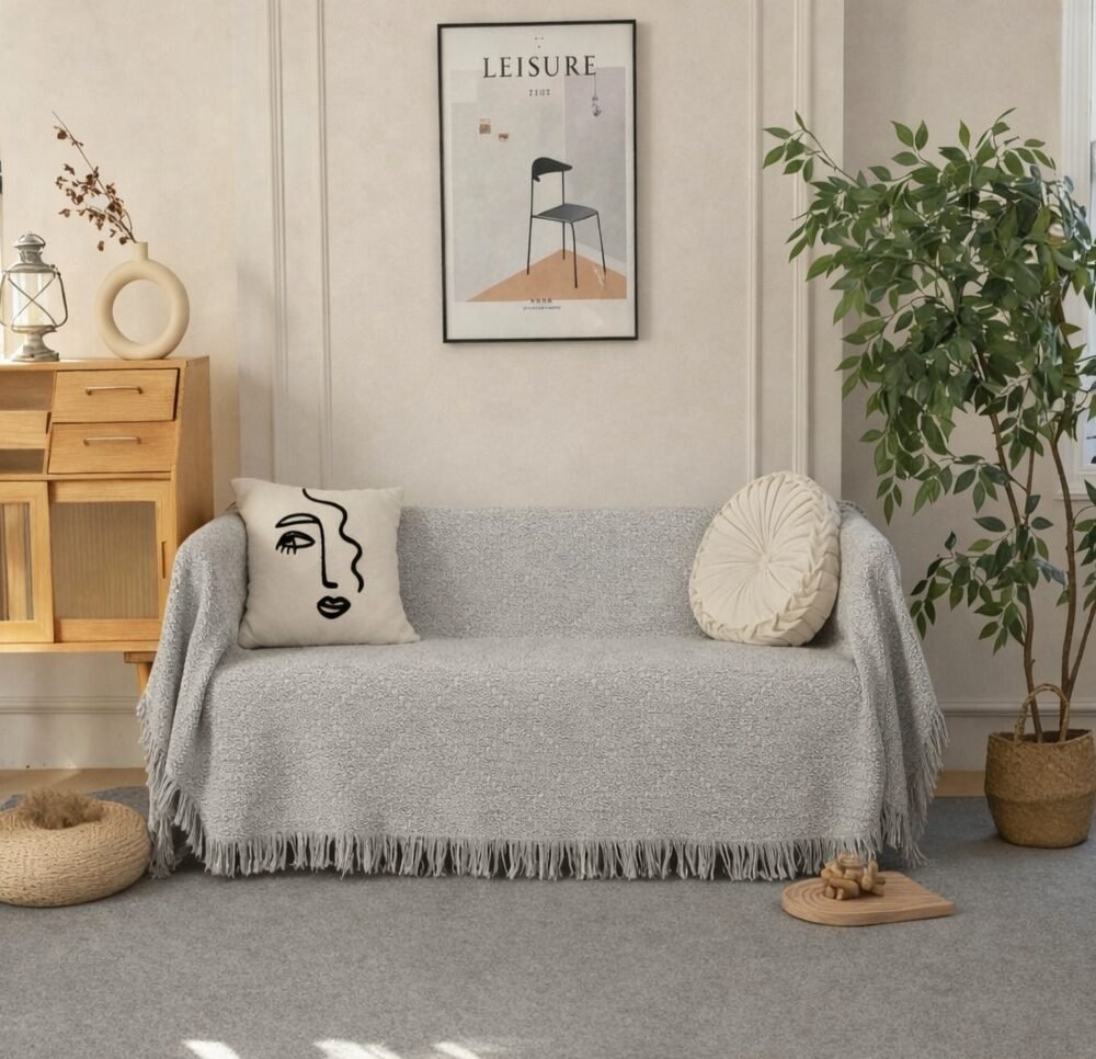 Ριχτάρι καναπέ chenille σε μπεζ απόχρωση σε σαλόνι