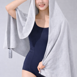 Αθλητική πετσέτα γρήγορου στεγνώματος microfiber σε χρήση – μοντέλο με μπλε πετσέτα LUCKTORA